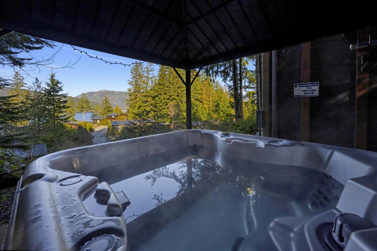 הוילה The Great Escape - Port Renfrew & Bunkhouse מראה חיצוני תמונה